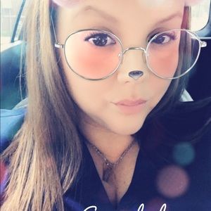 Meet your Posher, Yvonne